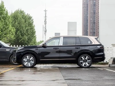 Geely Auto Galaxy M9
